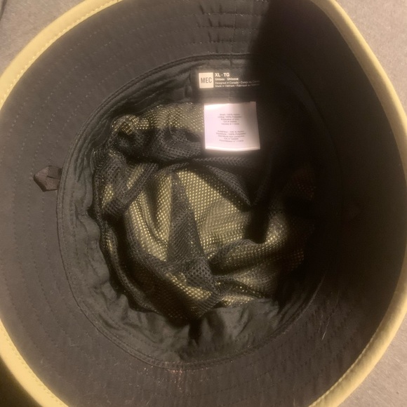 MEC Bucket Hat! - Picture 4 of 6